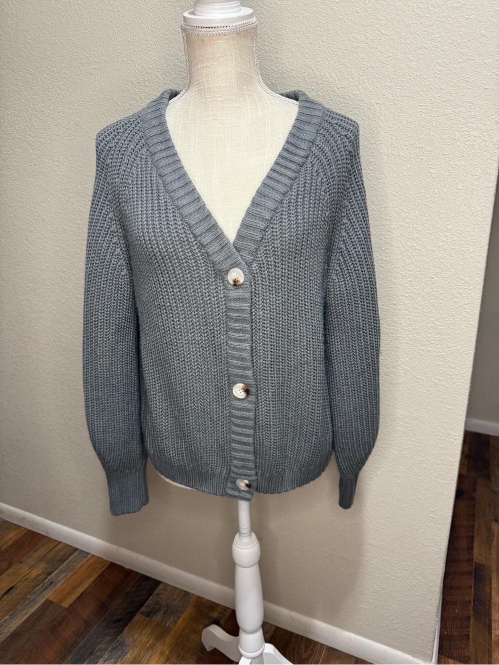 Fashion - Classic Gray V-Neck Button Cardigan Sweater - Size Medium